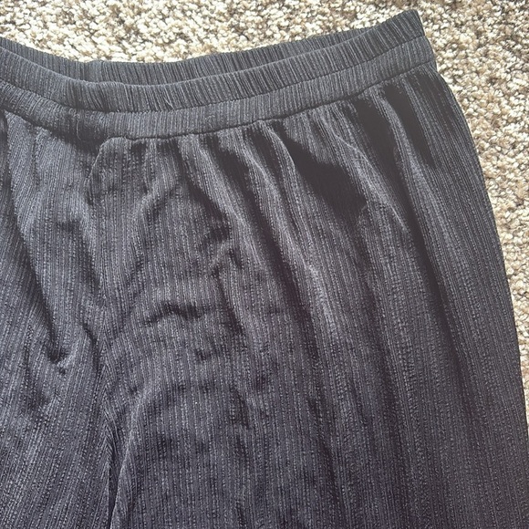 Vintage R&M Richard’s Black Textured Ribbed Wide Leg Pants - size 18 large - Picture 3 of 5
